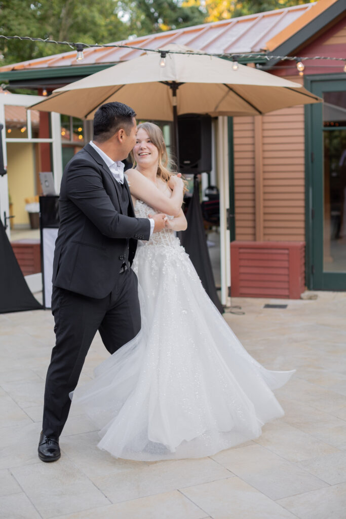 bride-and-groom-dance