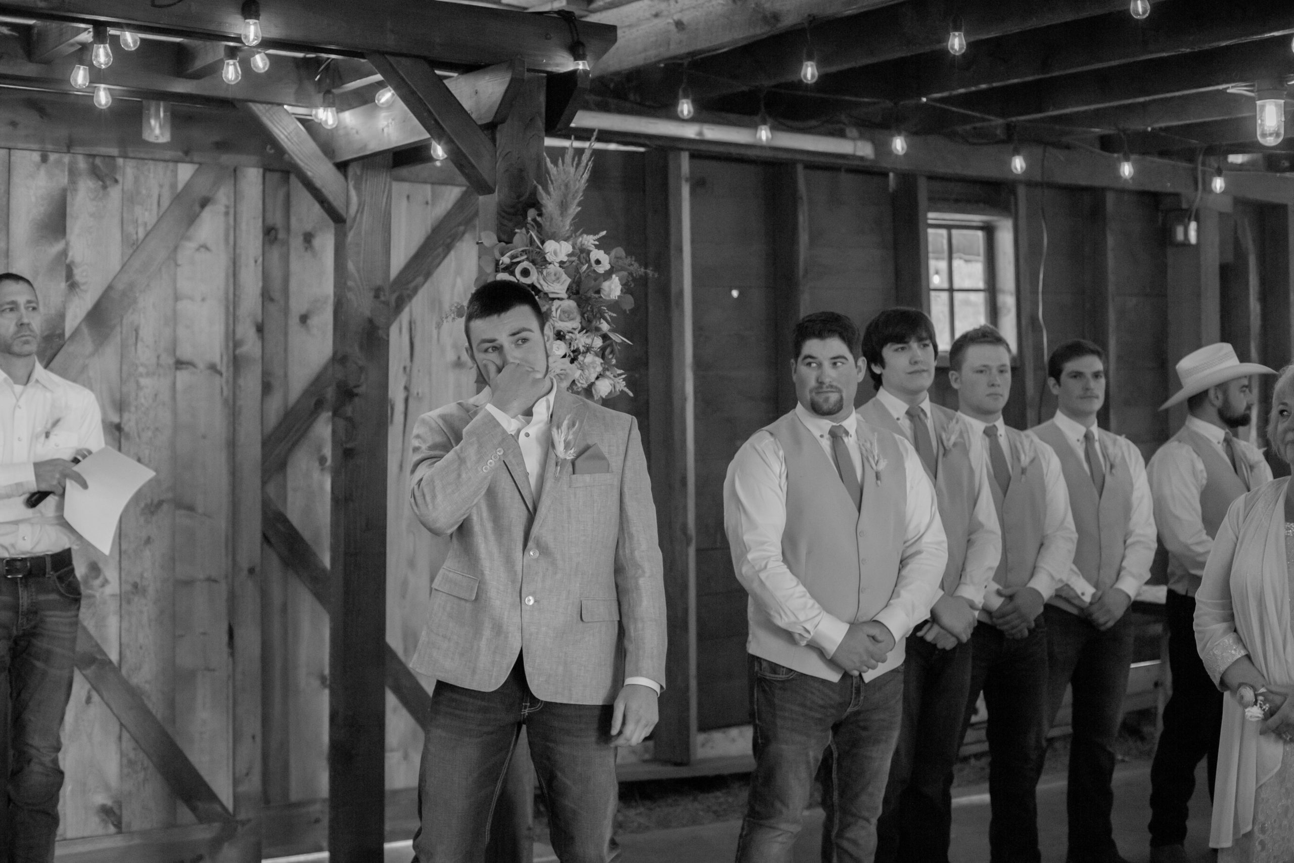 oregon barn wedding