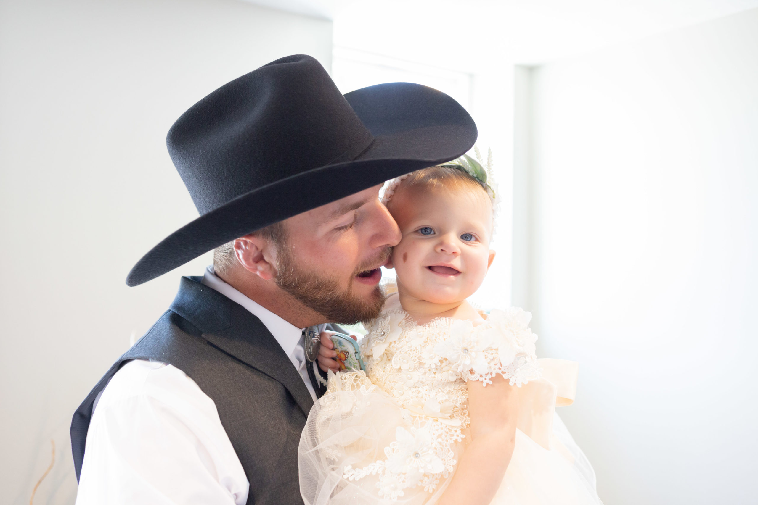 groom and daughter