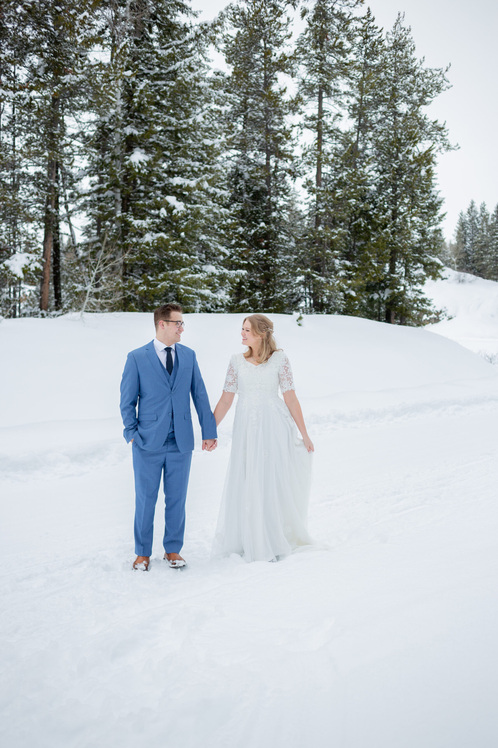 snowy-bridals-session
