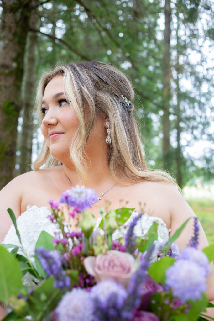 oregon-forest-wedding-bride