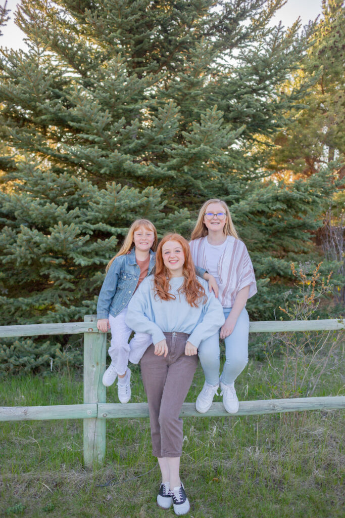 idaho-spring-family-session-sisters