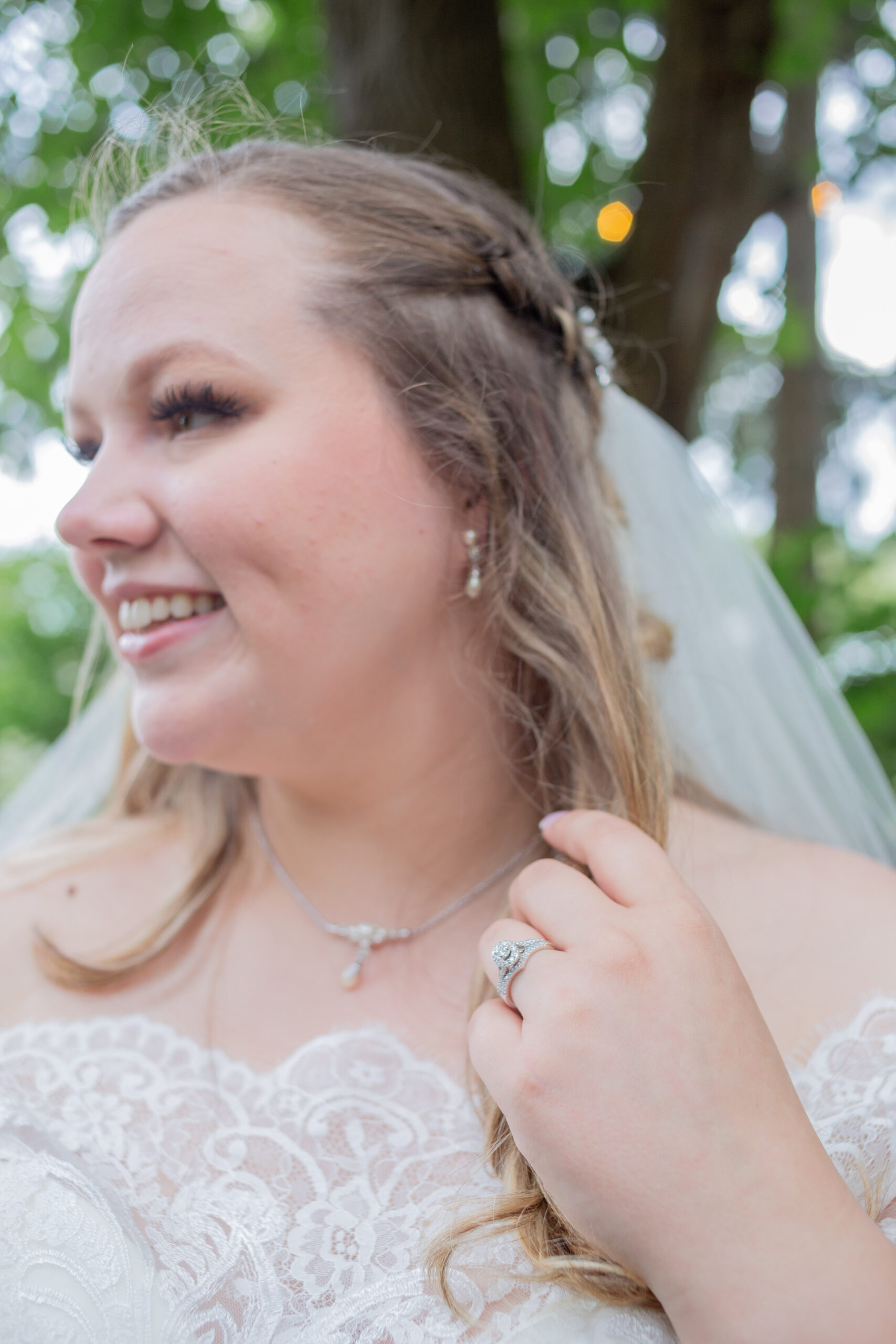 rustic-outdoor-oregon-wedding-bride