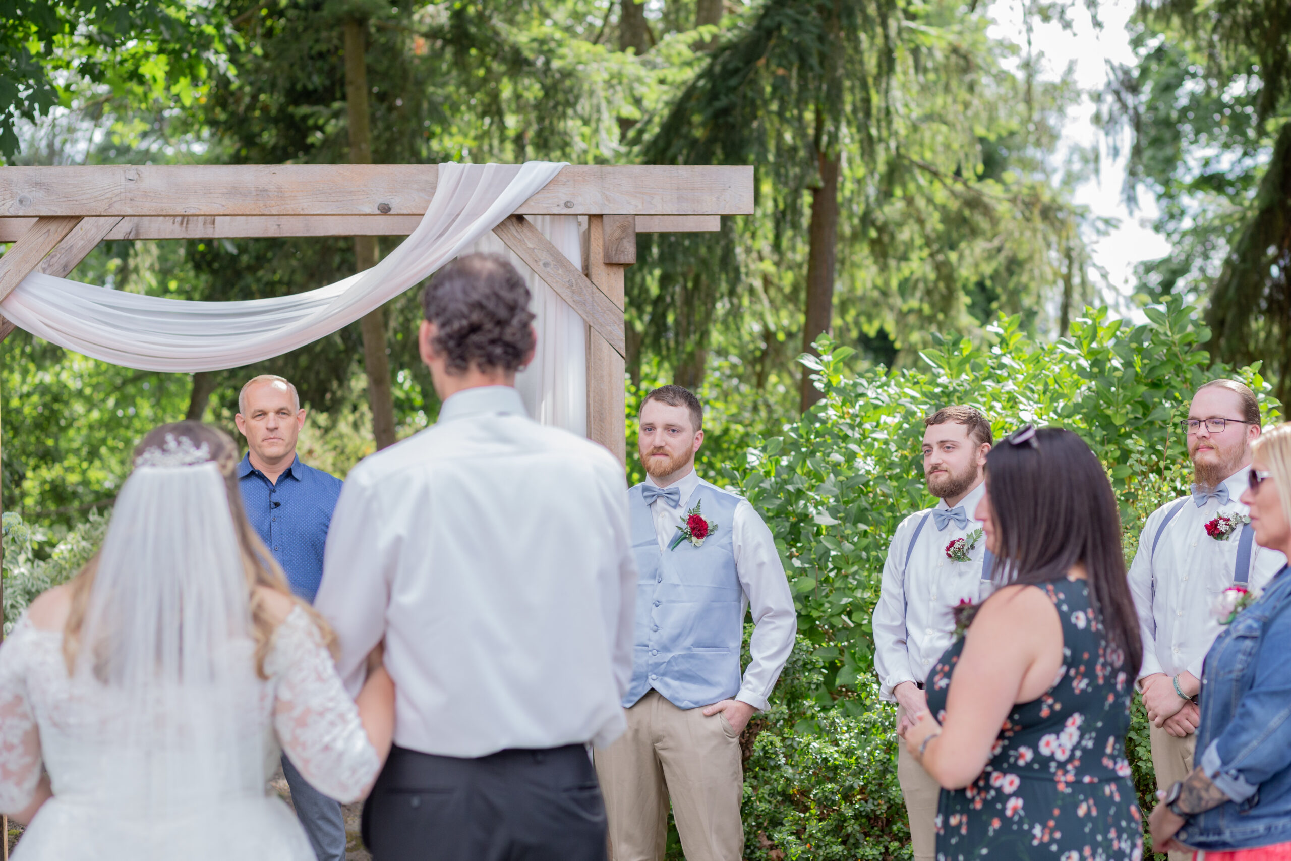 rustic-outdoor-oregon-wedding