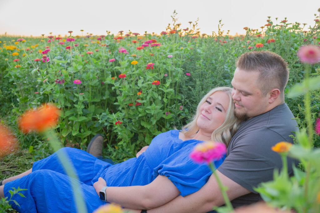 idaho-wildflower-maternity-session